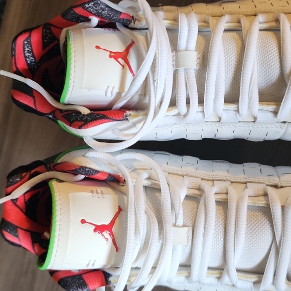 Jordan Illusion Premium White Green Pulse - Picture 5 of 9